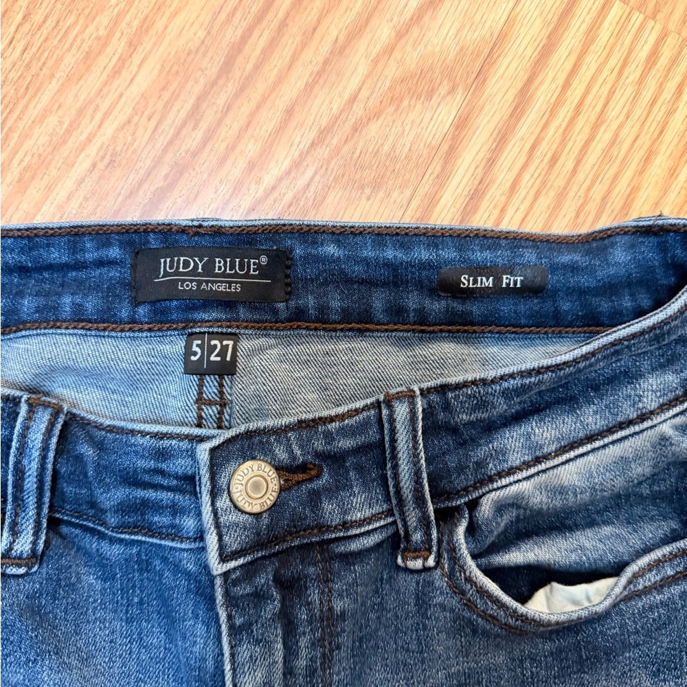 Judy Blue Classic Women's Jeans - Picture 2 of 3